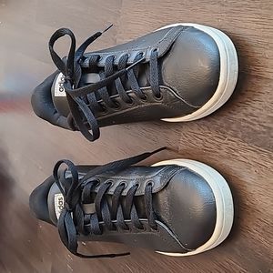 Leather Adidas Cloudfoams